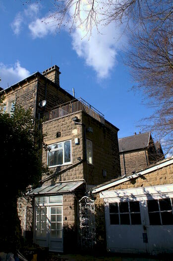 3 Bedroom Flat To Rent In Shaw Lane, Headingley, Leeds, LS6