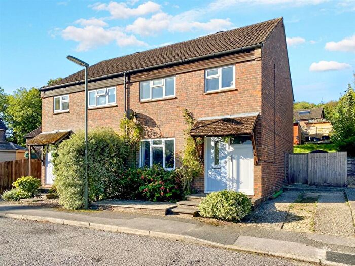 3 Bedroom Semi-Detached House For Sale In Williamson Close, Grayswood, Haslemere, GU27