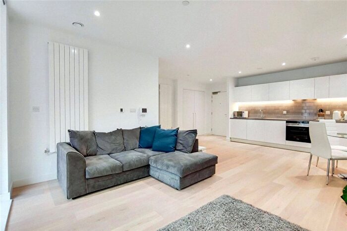 2 Bedroom Flat To Rent In Carrick House, Royal Wharf, Royal Crescent Avenue, London, E16