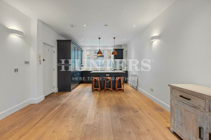 2 Bedroom Apartment To Rent In Winston Road, London, N16