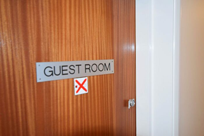 1 Bedroom Flat For Sale In Lady Place Court, Market Square, Alton, Hampshire, GU34