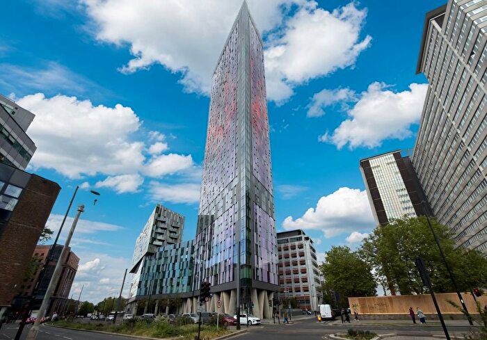 2 Bedroom Flat For Sale In Flat Tennyson Apartments, Saffron Central Square, Croydon, Surrey, CR0