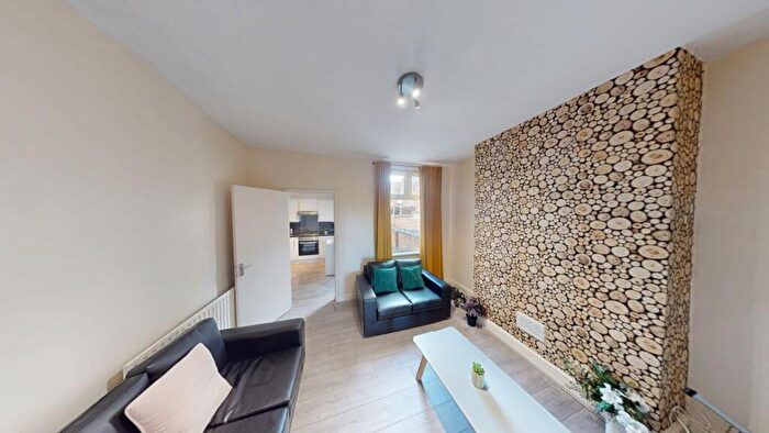 4 Bedroom Terraced House To Rent In Laurie Avenue, Nottingham, Nottinghamshire, NG7