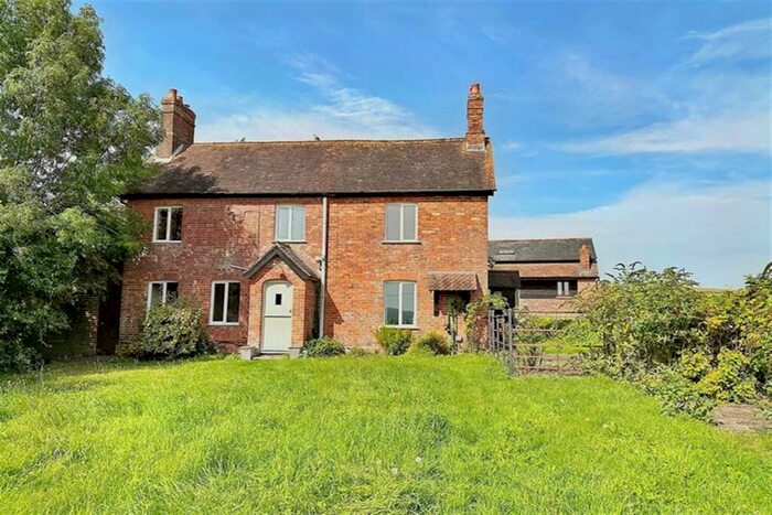 4 Bedroom Detached House For Sale In Sutton Waldron, DT11