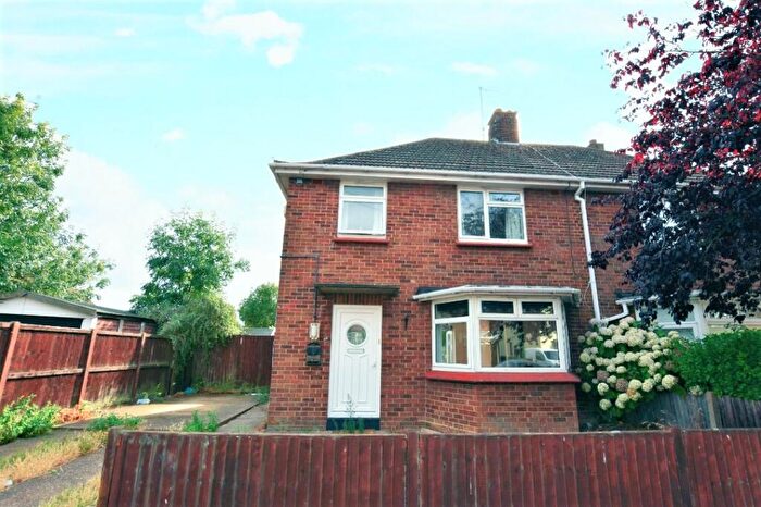 3 Bedroom Semi-Detached House To Rent In Thornbury Road, Clacton-On-Sea, CO15