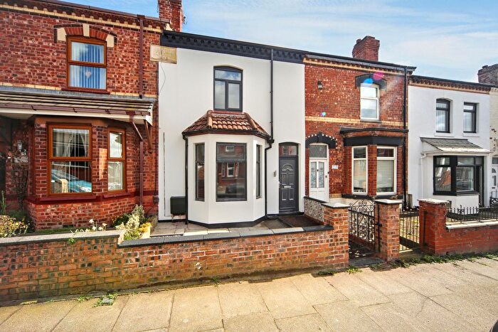 4 Bedroom Terraced House For Sale In Gidlow Lane, Wigan, WN6