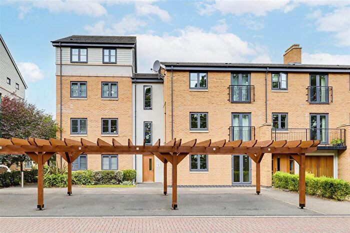 2 Bedroom Flat For Sale In Wakefield Close, Wilford, Nottinghamshire, NG11