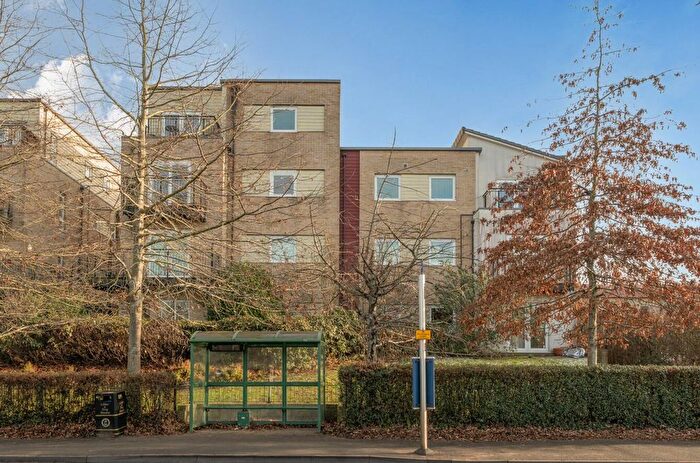 2 Bedroom Flat For Sale In Hut Farm Place, Chandler's Ford, SO53