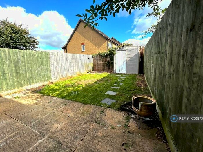 3 Bedroom Semi-Detached House To Rent In Middleton Cheney, Middleton Cheney, OX17