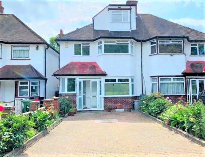 5 Bedroom Semi-Detached House To Rent In Vivian Gardens, Wembley, London, HA9