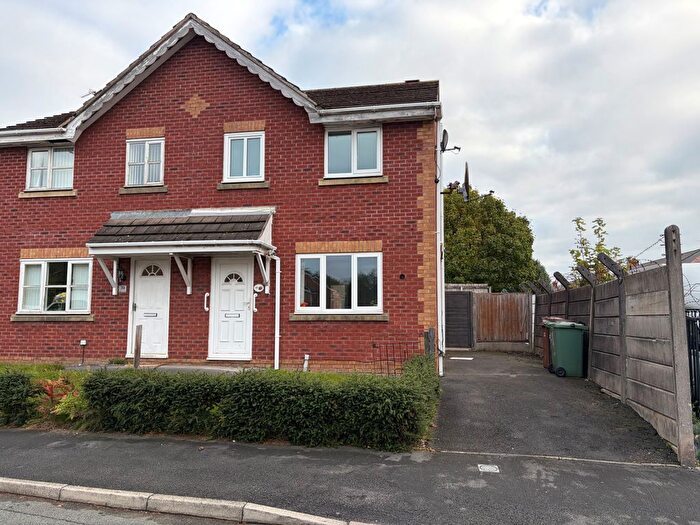 3 Bedroom Semi-Detached House To Rent In Newlands Road, Leigh, WN7