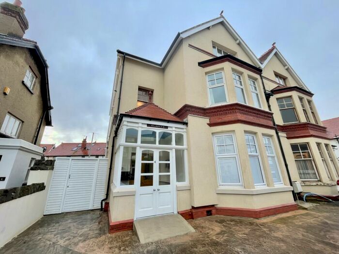 2 Bedroom Flat To Rent In Caroline Road, Llandudno, LL30