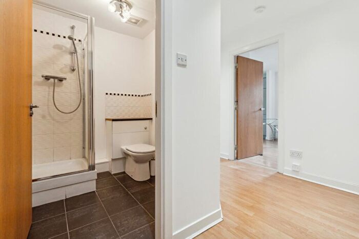 1 Bedroom Flat To Rent In Sauchiehall Street, Flat -, City Centre, Glasgow, G2