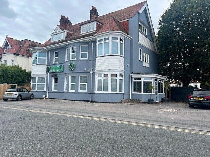 2 Bedroom Flat To Rent In Sea Road, Boscombe, Bournemouth, BH5