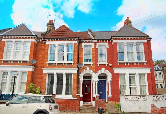 1 Bedroom Flat To Rent In Voltaire Road, London, SW4