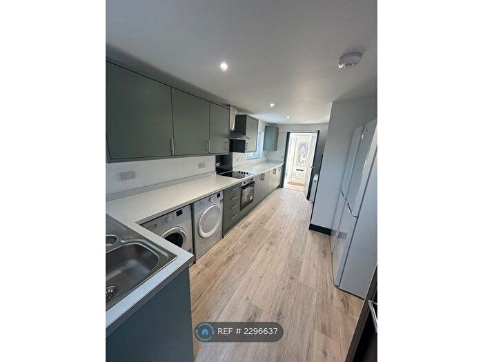 4 Bedroom Semi-Detached House To Rent In Wordsworth Close, Egremont, CA22