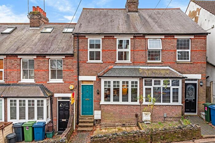 2 Bedroom Terraced House To Rent In Alma Road, Buckinghamshire, HP5