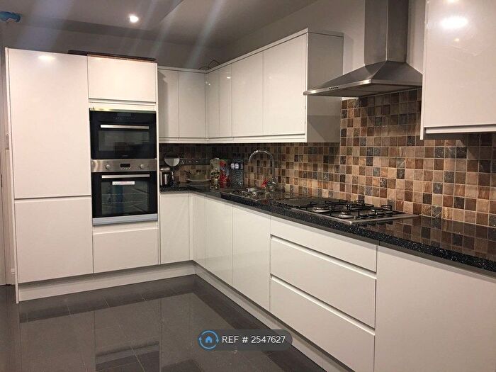 4 Bedroom Terraced House To Rent In Rawnsley Avenue, Mitcham, CR4