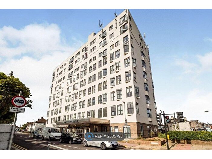 1 Bedroom Flat To Rent In New Enterprise House, Chadwell Heath, Romford, RM6