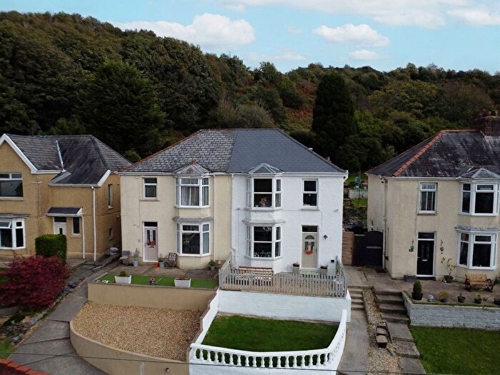 3 Bedroom Semi-Detached House For Sale In Old Road, Neath, SA11