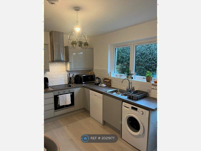 1 Bedroom Flat To Rent In Rockbeare Hill, Rockbeare, EX5