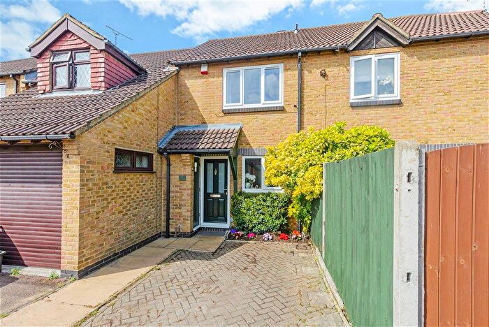 2 Bedroom Terraced House For Sale In Johnsons Way, Greenhithe, Kent, DA9
