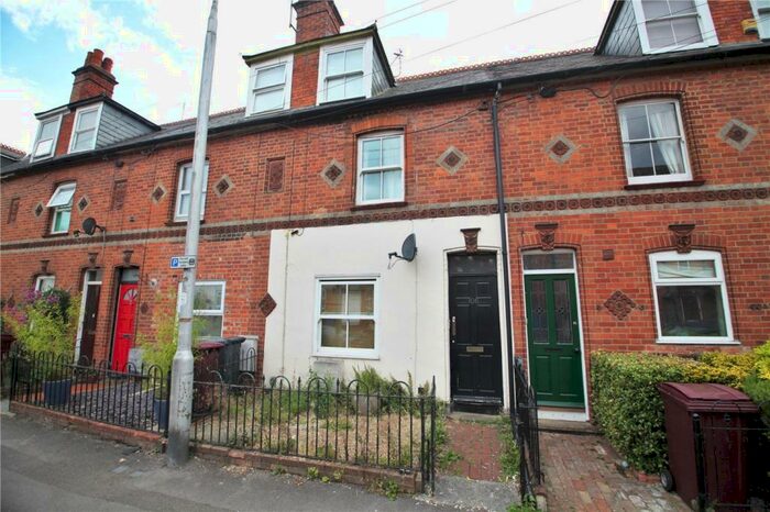 1 Bedroom Apartment To Rent In Elgar Road, Reading, Berkshire, RG2