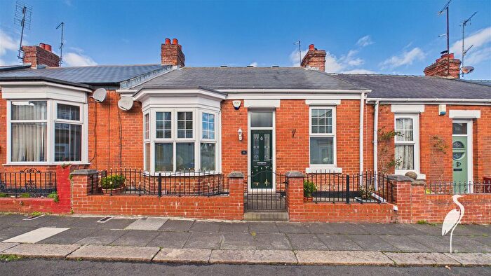 3 Bedroom Cottage For Sale In Hawarden Crescent, High Barnes, Sunderland, SR4