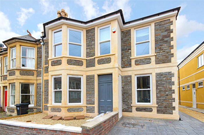 2 Bedroom Apartment To Rent In Radnor Road, Bishopston, Bristol, BS7