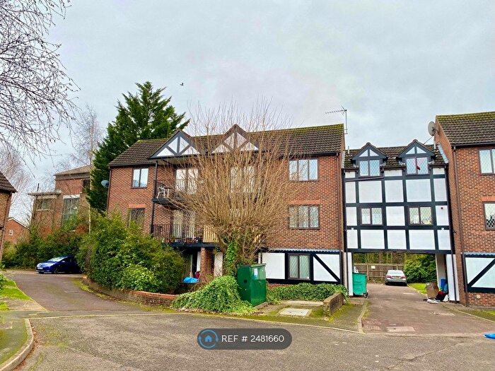 1 Bedroom Flat To Rent In Robina Close, Northwood, HA6