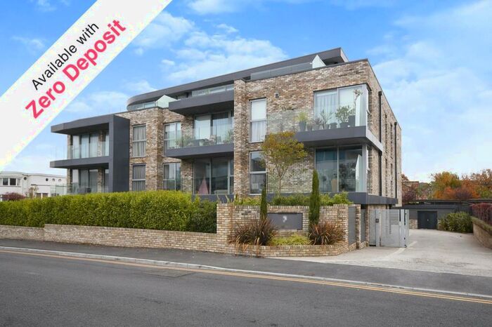 3 Bedroom Flat To Rent In Salterns Way, Poole, BH14