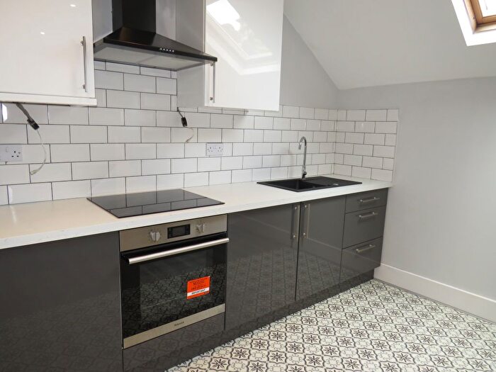 1 Bedroom Flat To Rent In Crossley Street, Halifax, HX1