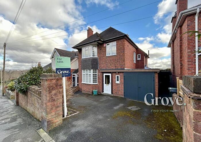 3 Bedroom Detached House For Sale In Banners Lane, Halesowen, B63
