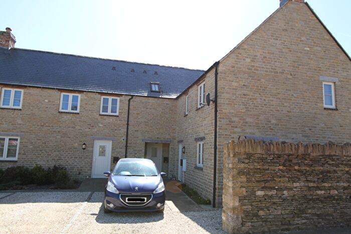 2 Bedroom Terraced House To Rent In Wrights Farm Lane, Brackley, Northants, NN13