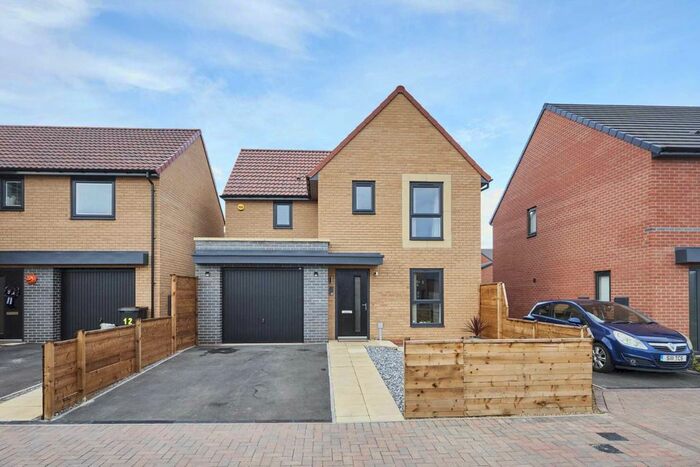 3 Bedroom Detached House For Sale In Snowdrop View, Redcar, TS10