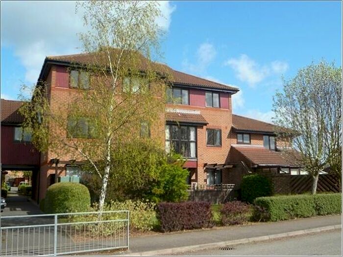 2 Bedroom Apartment To Rent In Cullerne Close, Abingdon, OX14