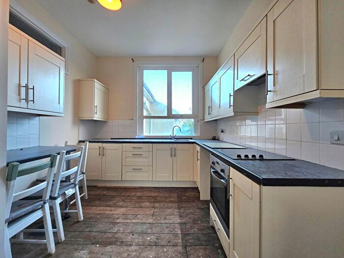 1 Bedroom Flat To Rent In Winner Street, Paignton, TQ3