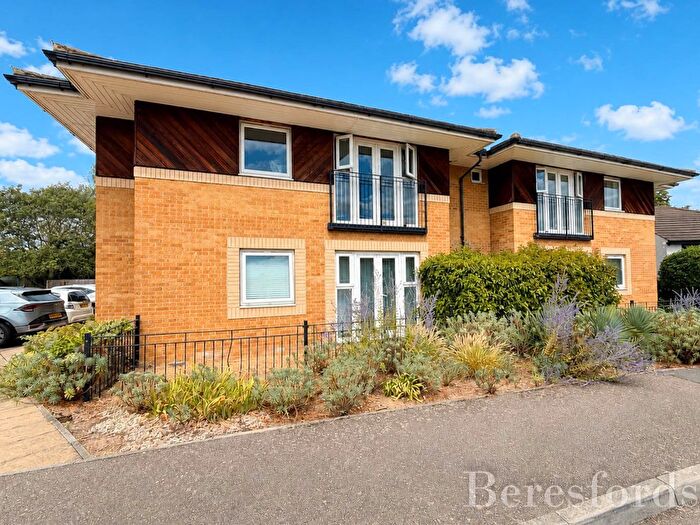 2 Bedroom Flat For Sale In Stafford Avenue, Hornchurch, RM11