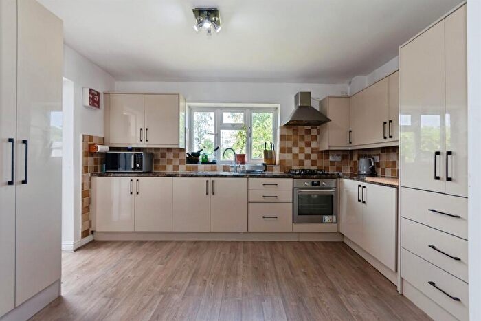 4 Bedroom Detached House For Sale In Earlswood Common, Earlswood, Solihull, B94