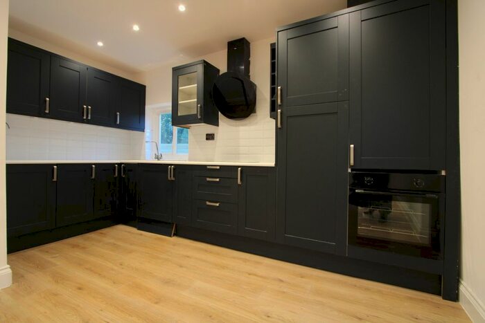 4 Bedroom Terraced House To Rent In Buckingham Avenue, Norbury, CR7