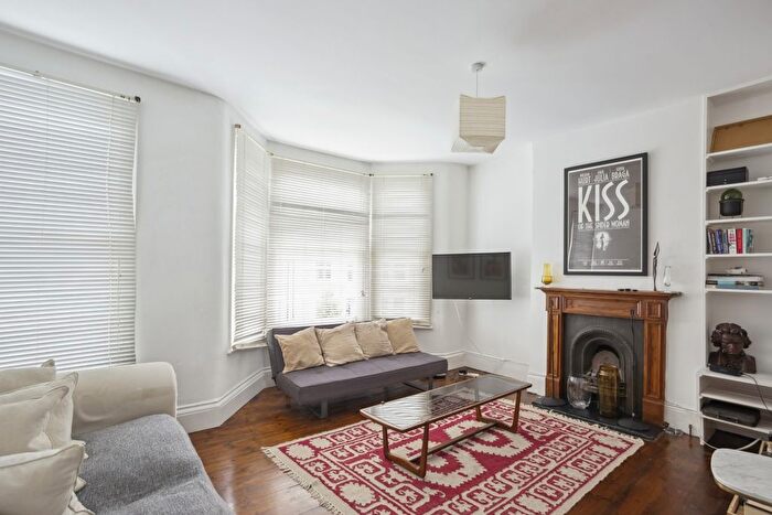 2 Bedroom Flat To Rent In Burrows Road, London, NW10