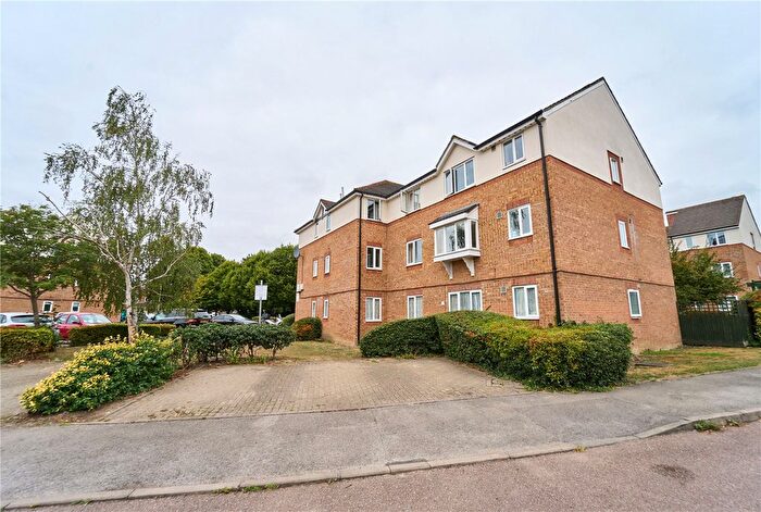 1 Bedroom Flat For Sale In Pioneer Way, Watford, Hertfordshire, WD18