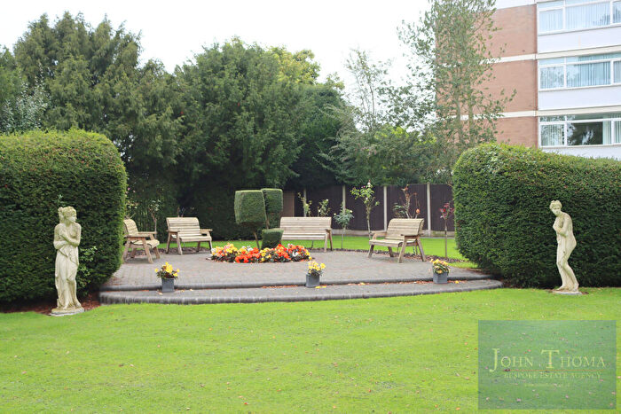 2 Bedroom Apartment For Sale In The Bowls, Chigwell, Essex, IG7