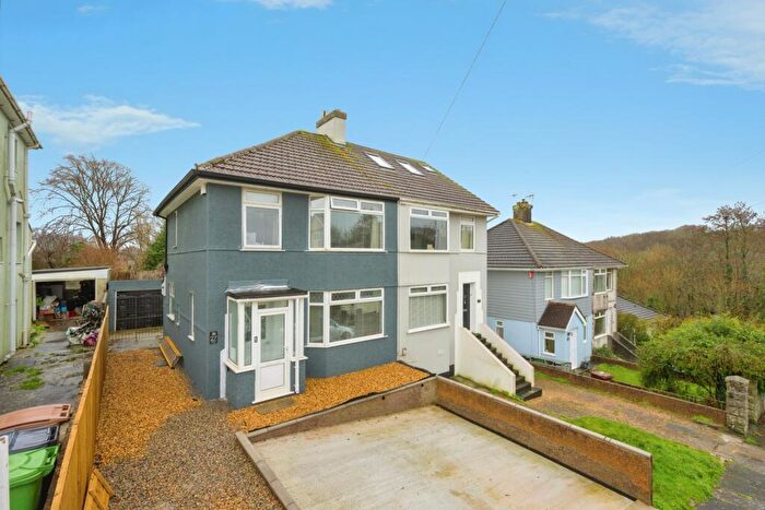 3 Bedroom Semi Detached House For Sale In Dunstone Road, Higher St. Budeaux, Plymouth, Devon, PL5
