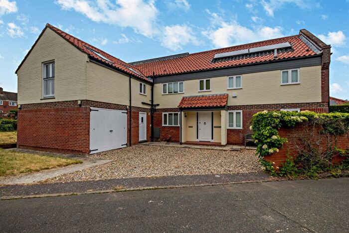 3 Bedroom Detached House For Sale In Old Brewery Lane, Reepham, Norwich, NR10