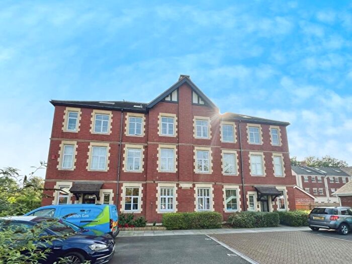 3 Bedroom Flat To Rent In Perrett Way, Ham Green, Pill, Bristol, BS20