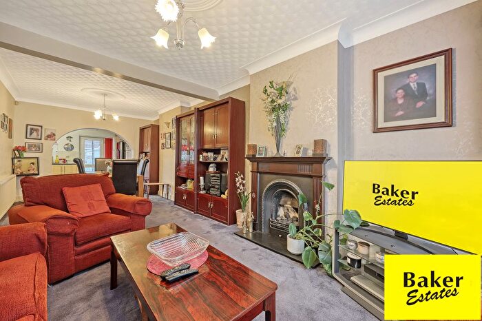 3 Bedroom End Of Terrace House For Sale In Edward Road, Chadwell Heath, RM6
