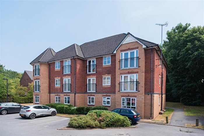2 Bedroom Apartment For Sale In Sandringham Place, Hartford, CW8