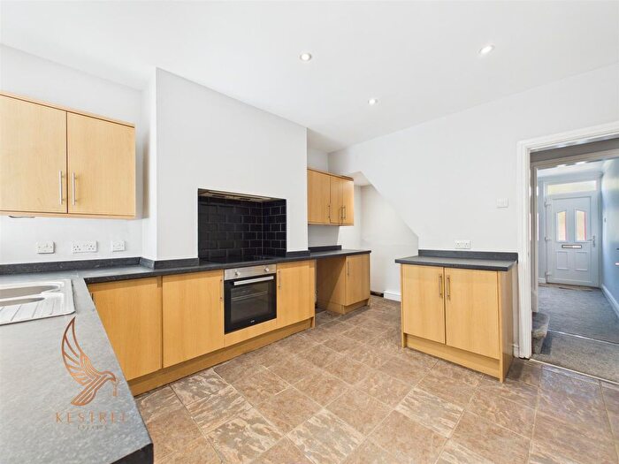 2 Bedroom Property To Rent In Church Street, South Elmsall, Pontefract, WF9