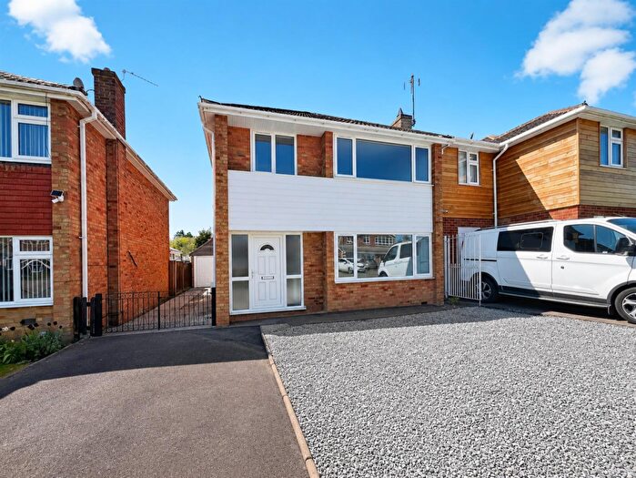 3 Bedroom Detached House For Sale In Park View, Sharnford, Leicester, LE10
